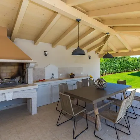 Activity Nata With Pool In Porec Villa *