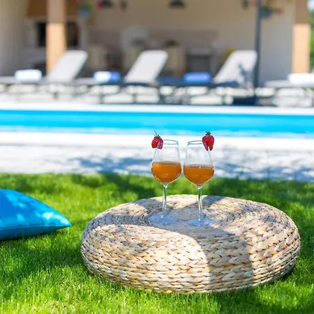 Villa Activity Nata With Pool In Porec *